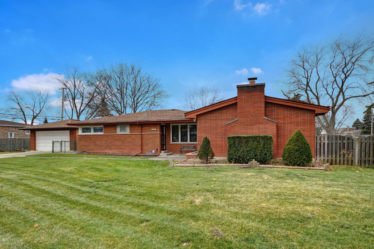 6601 W 88th Pl., Oak Lawn, IL 60453