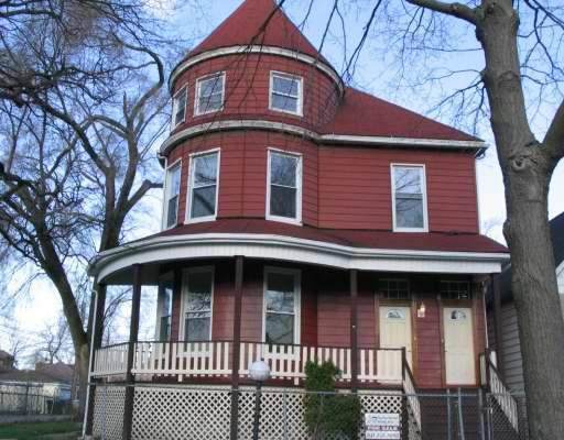 8740 S Carpenter St., Chicago, IL 60620