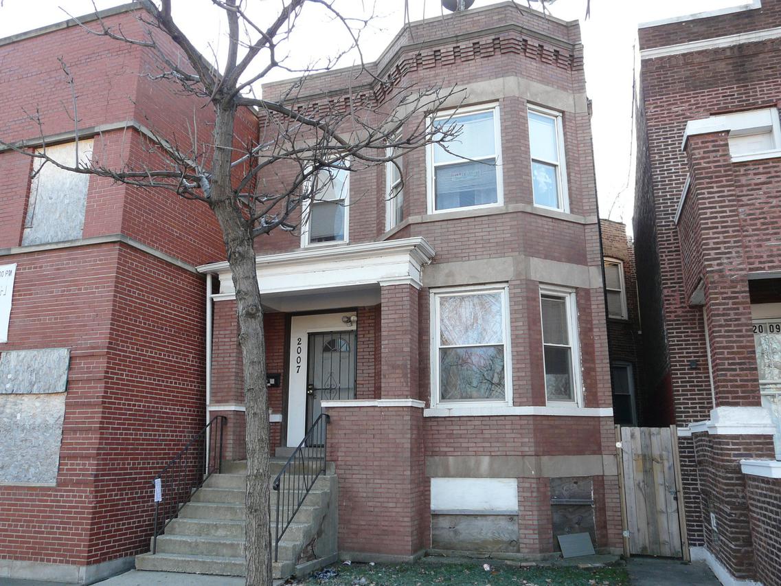 2007 W Garfield Blvd., Chicago, IL 60636