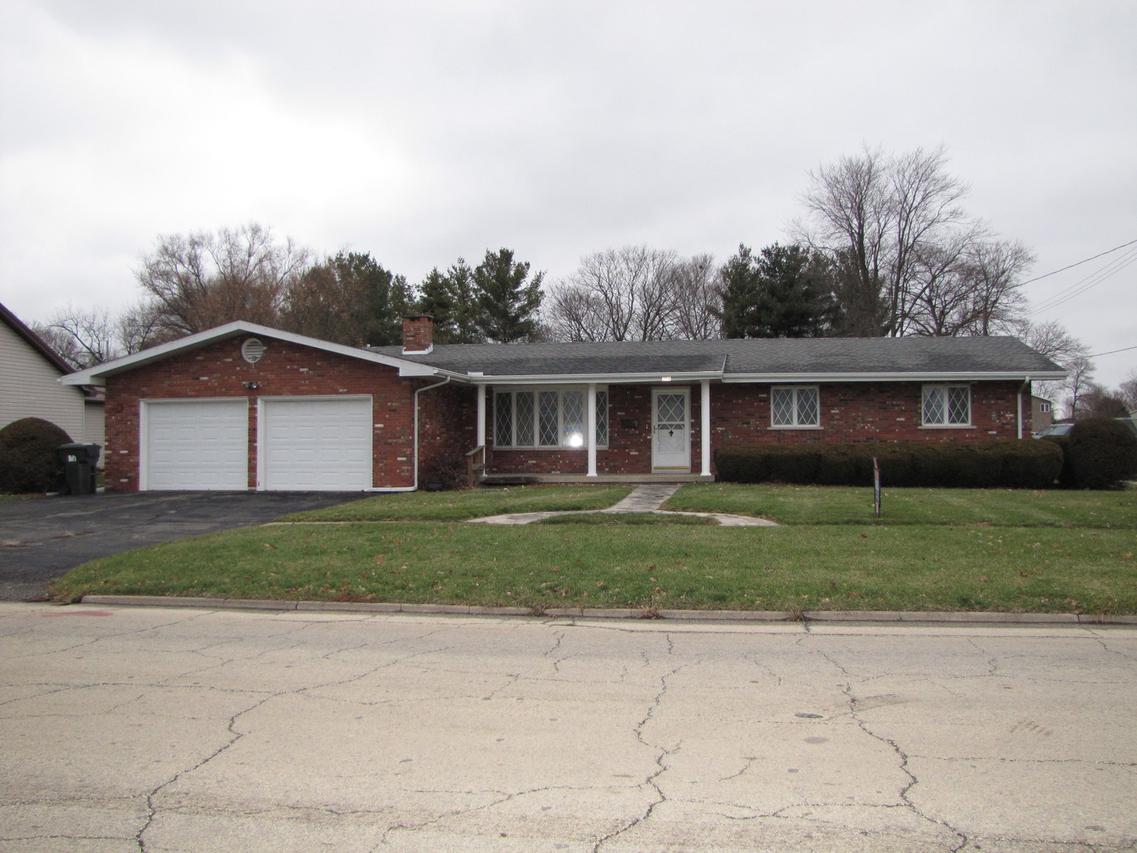 206 W Washington St., Arcola, IL 61910