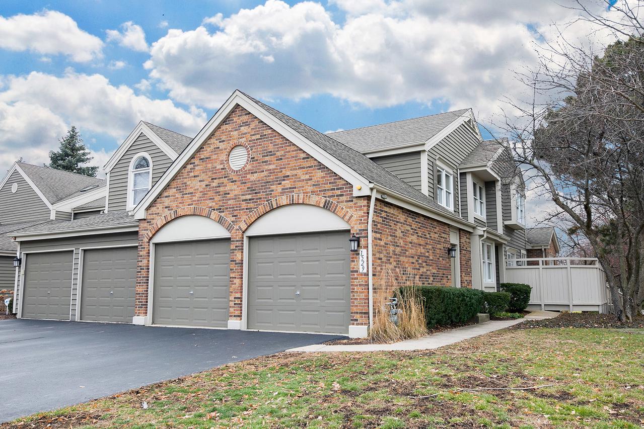 1529 Aberdeen Ct., Naperville, IL 60564