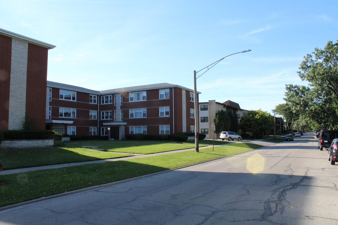 11848 S Komensky Ave. #2E, Alsip, IL 60803