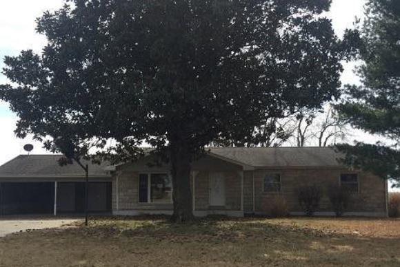 37621 Grapevine Tr., Mc Clure, IL 62957