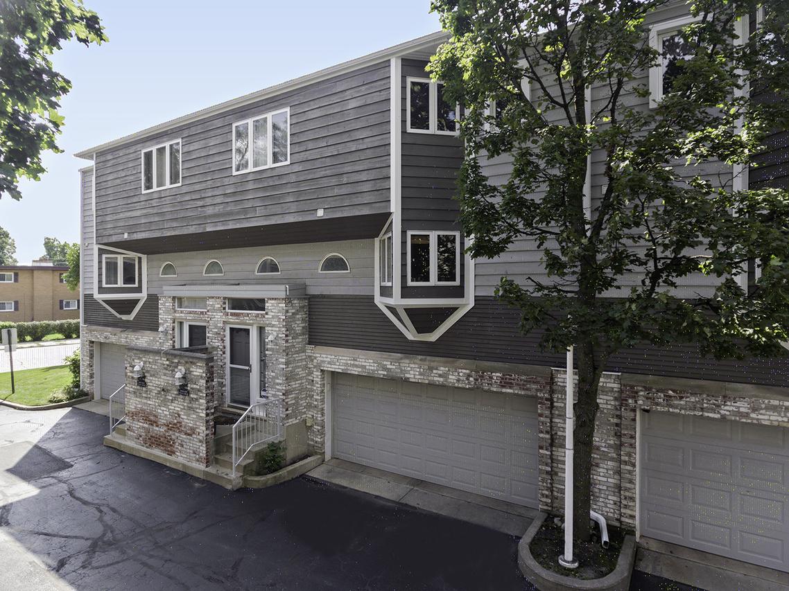 5834 Lincoln Ave. #B, Morton Grove, IL 60053