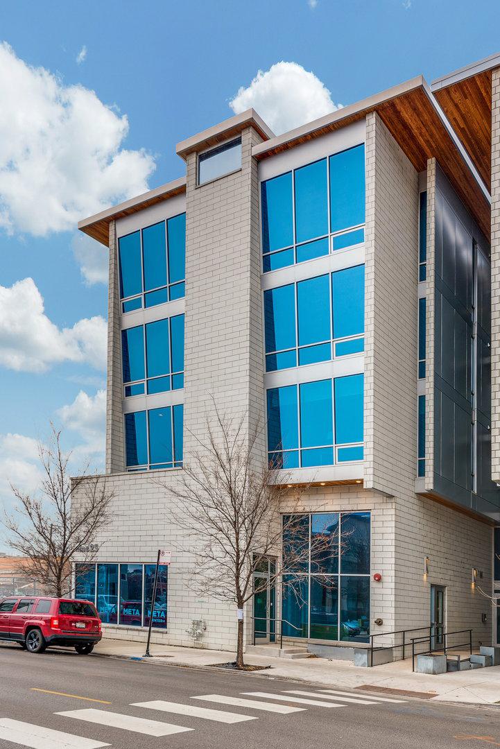 925 N Larrabee St. #3S, Chicago, IL 60610