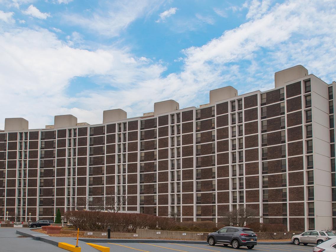 1500 Sheridan Rd. #3B, Wilmette, IL 60091
