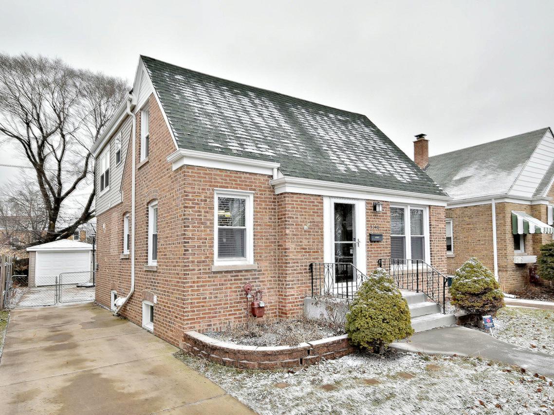 5140 W Eddy St., Chicago, IL 60641