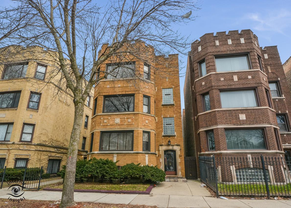 7723 S Yates Blvd., Chicago, IL 60649