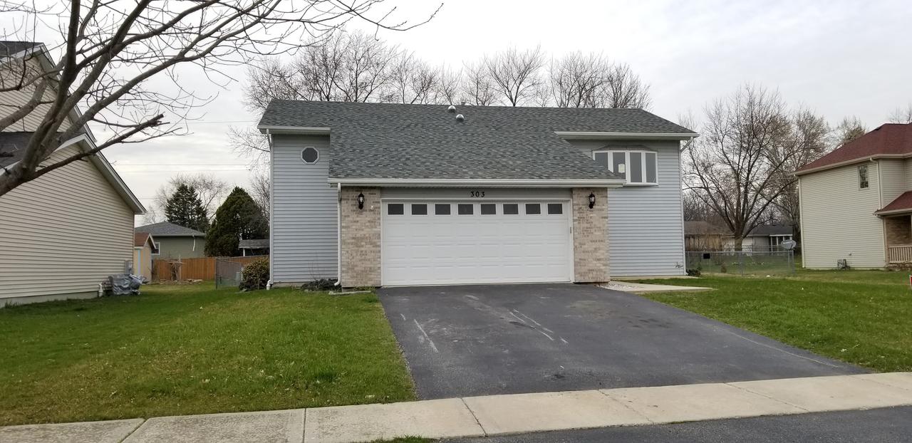 303 April Ln., North Aurora, IL 60542