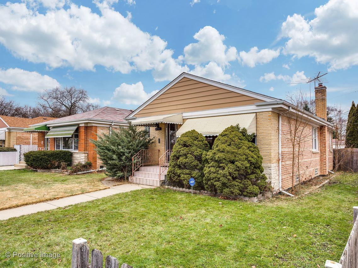 5564 W Ardmore Ave., Chicago, IL 60646