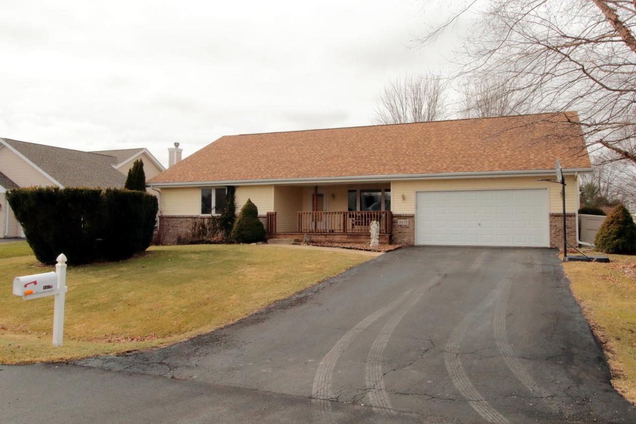 8478 Creekway Ln., Machesney Park, IL 61115