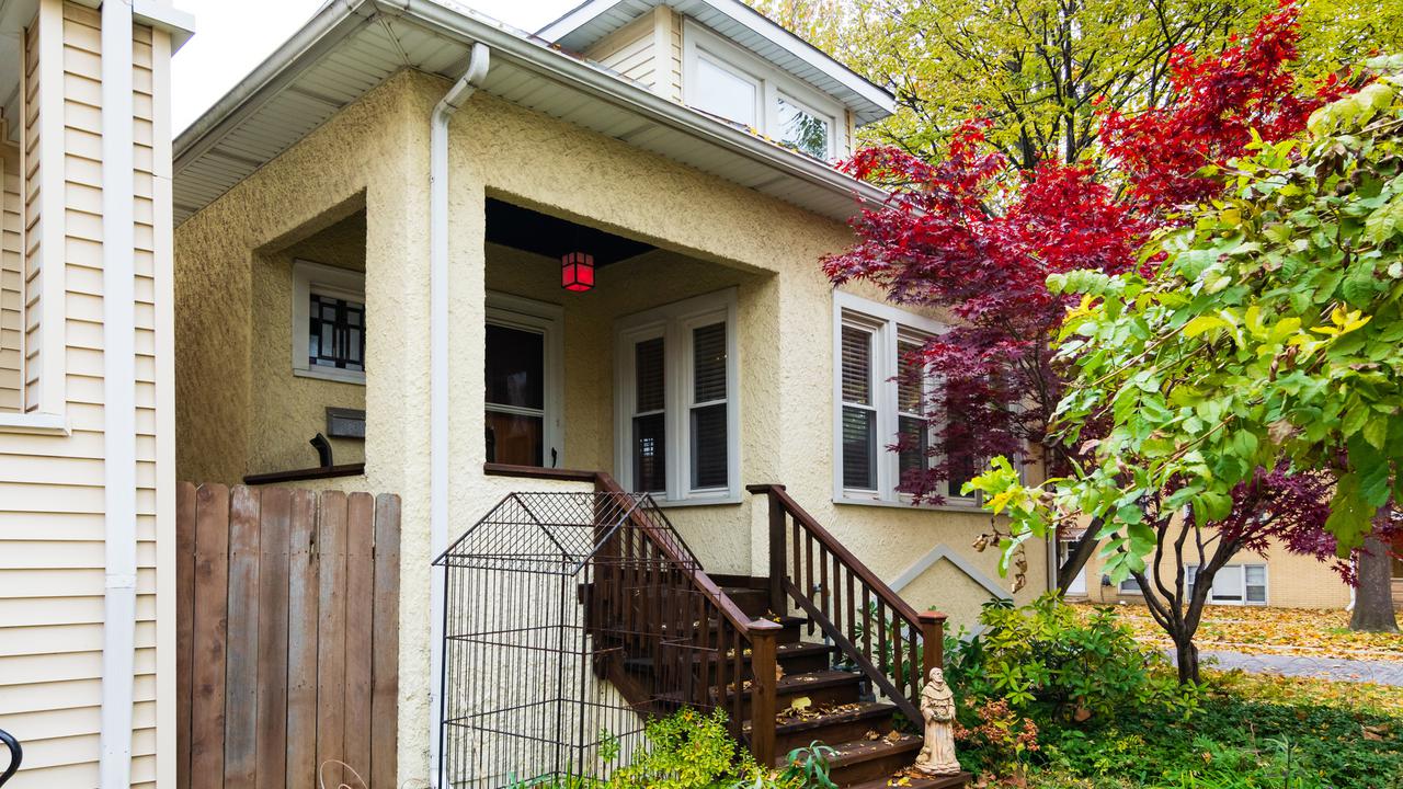 1037 Dunlop Ave., Forest Park, IL 60130