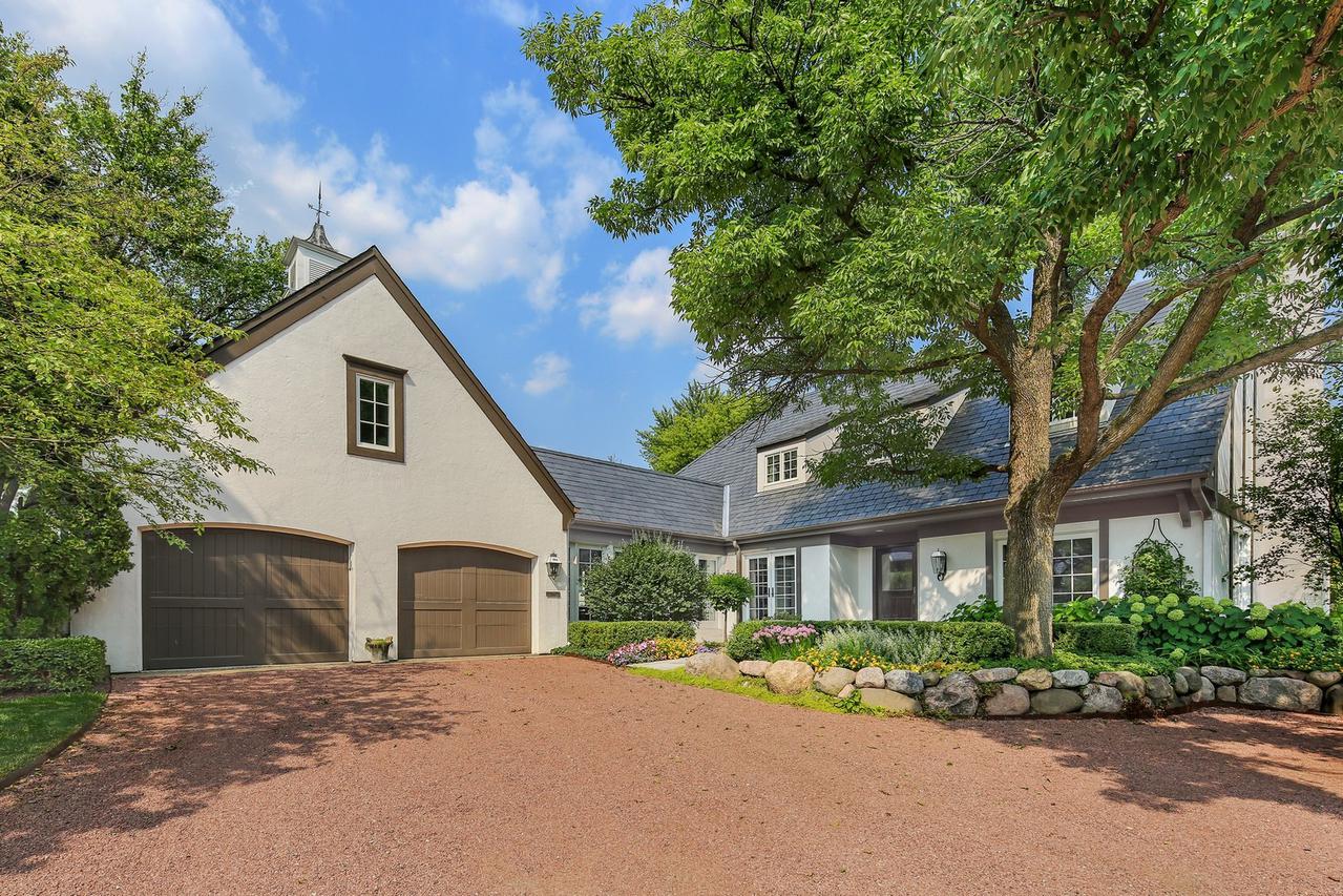 803 Burr Ridge Club, Burr Ridge, IL 60527