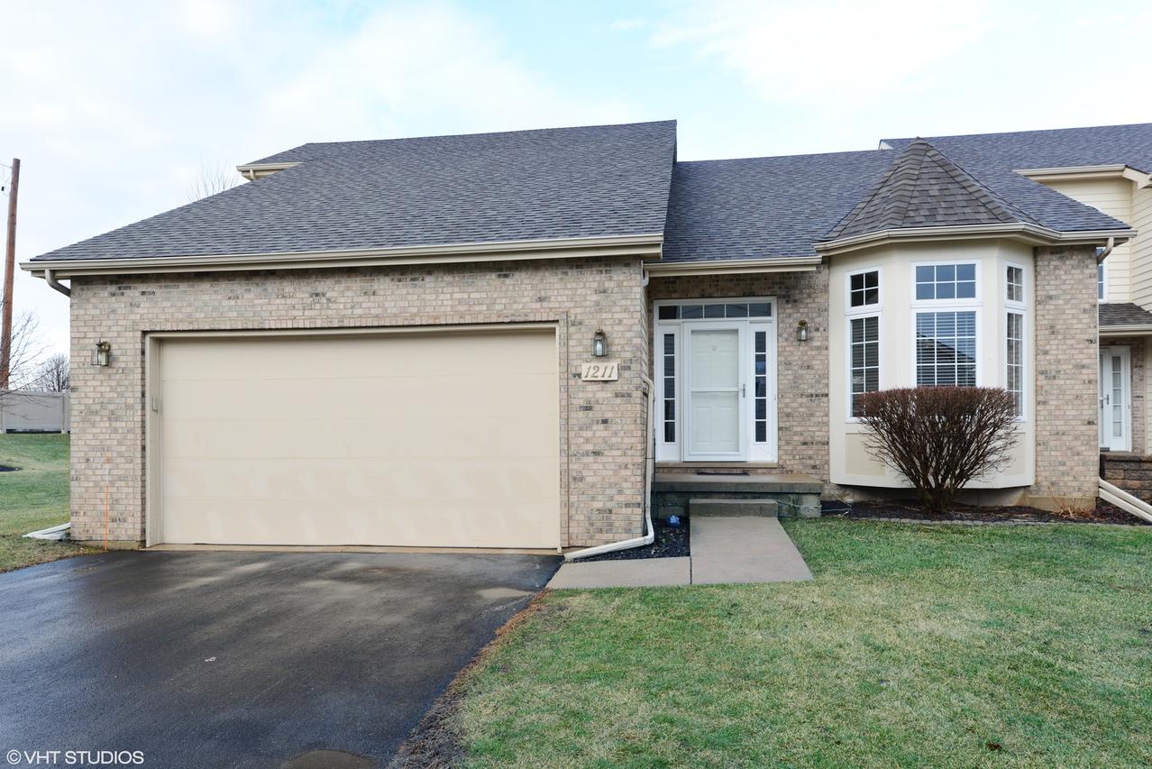1211 Green Ct., Dekalb, IL 60115