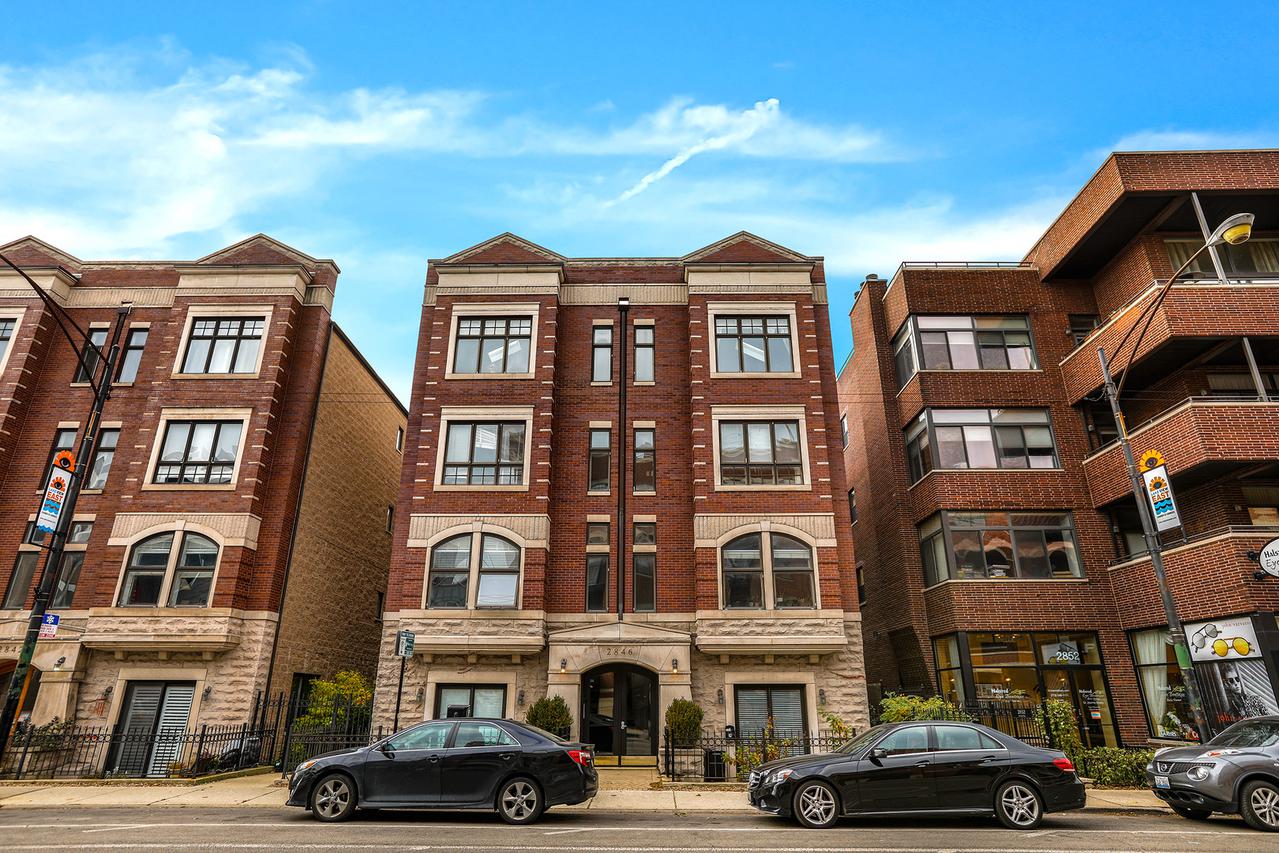 2846 N Halsted St. #2S, Chicago, IL 60657