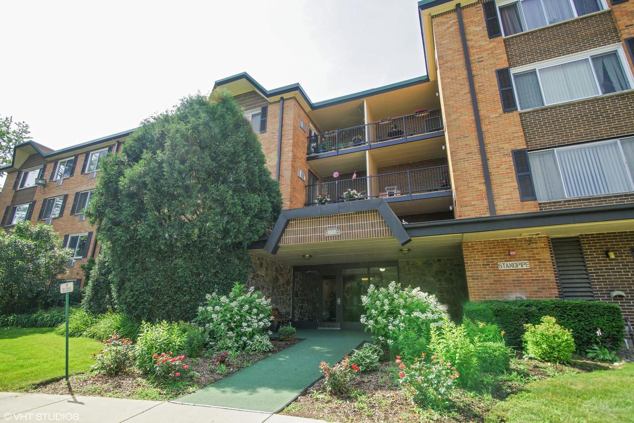 1217 S Old Wilke Rd. #204, Arlington Heights, IL 60005