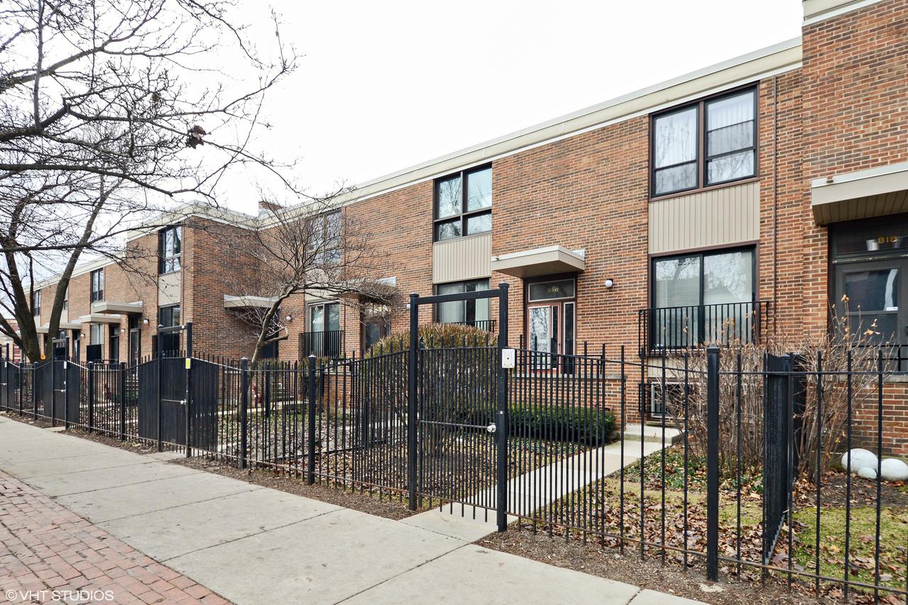 820 S Laflin St., Chicago, IL 60607