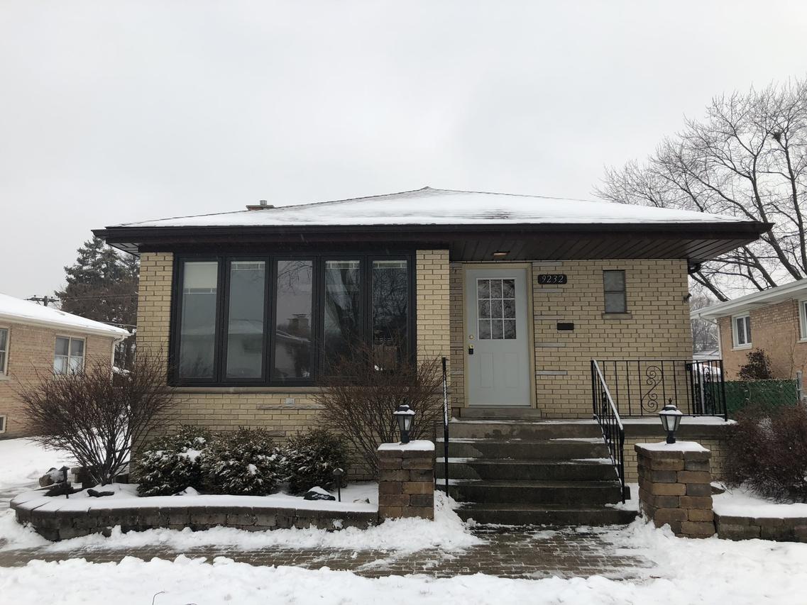 9232 Massasoit Ave., Oak Lawn, IL 60453