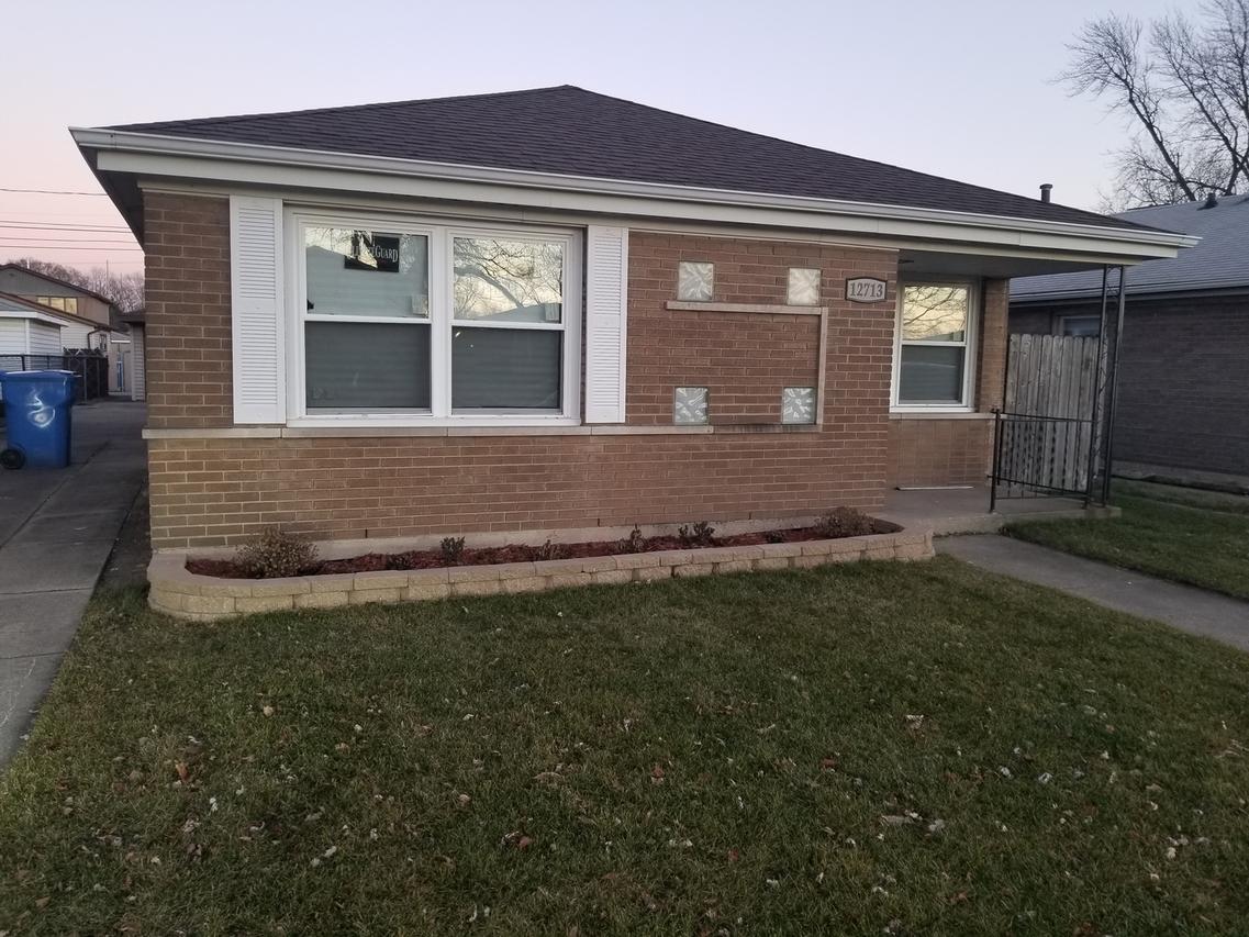 12713 S Manistee Ave., Chicago, IL 60633