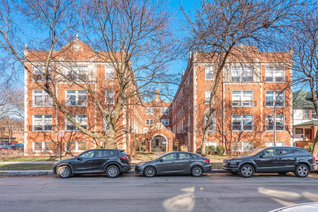 1544 W Sherwin Ave. #1N, Chicago, IL 60626