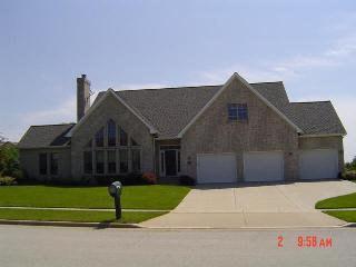 2001 Woodbine, Bloomington, IL 61704
