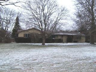 3010 Oakland, Bloomington, IL 61704