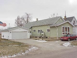 311 N Elizabeth, Clinton, IL 61727