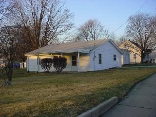 1112 E Empire St., Bloomington, IL 61701