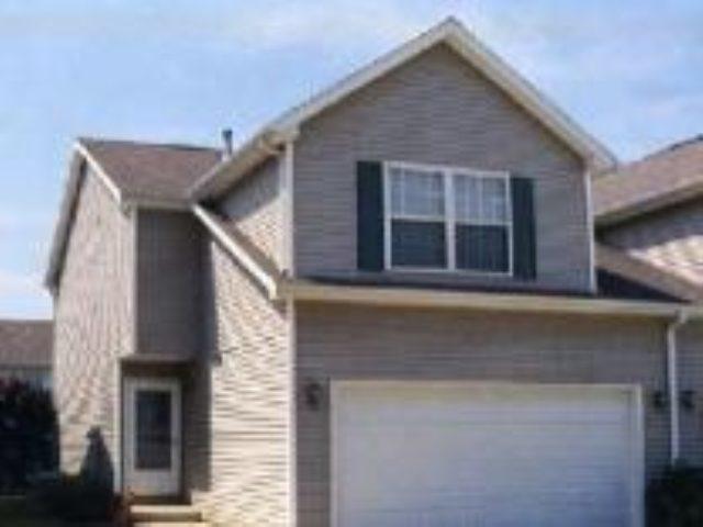 1203 Riviera Dr., Bloomington, IL 61701