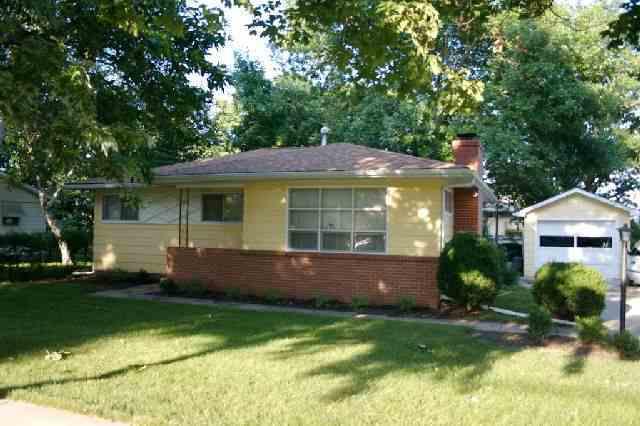 206 S Oak St., Normal, IL 61761