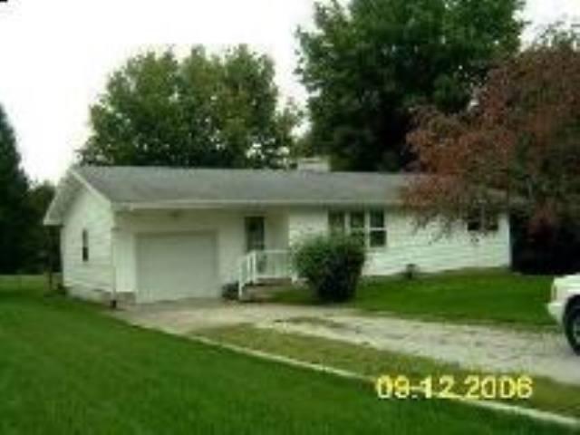 204 W Cooper St., Colfax, IL 61728
