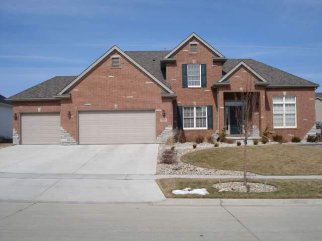 2810 Hubbard Dr., Bloomington, IL 61704