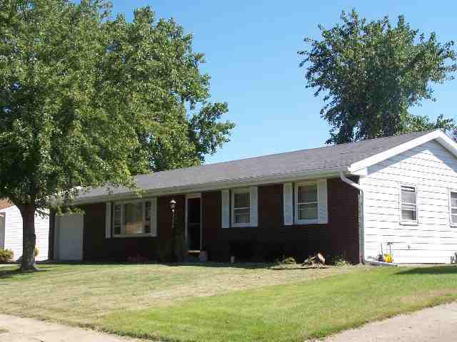 22 Kirkwood Dr., Clinton, IL 61727