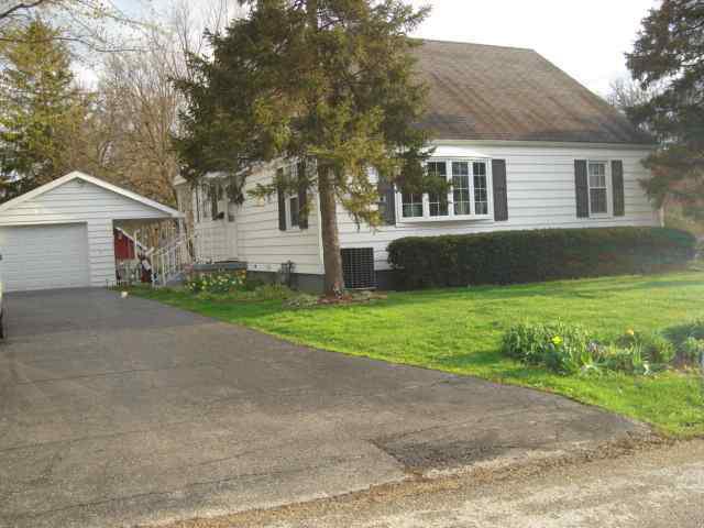 514 W Webster, Clinton, IL 61727