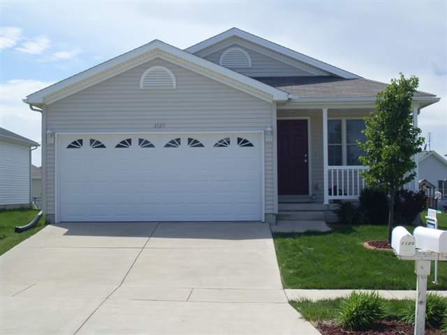 1120 Wanda Way, Bloomington, IL 61704