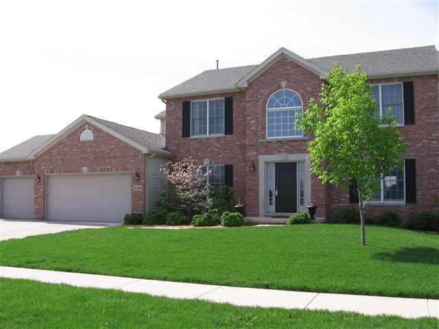 3719 Armstrong, Bloomington, IL 61704