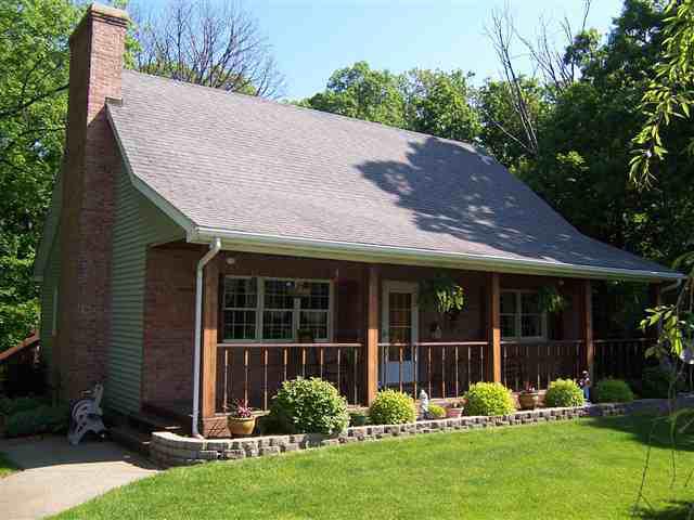 13 Victoria Way, Mackinaw, IL 61755