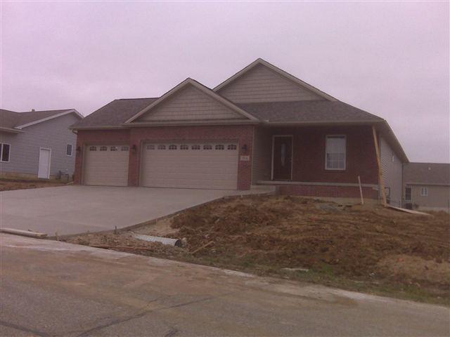 314 Heather Dr., Heyworth, IL 61745