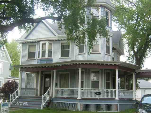 411 W Main, Clinton, IL 61727