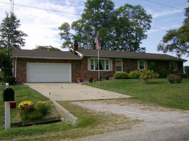 9321 Wilmax Dr., Clinton, IL 61727