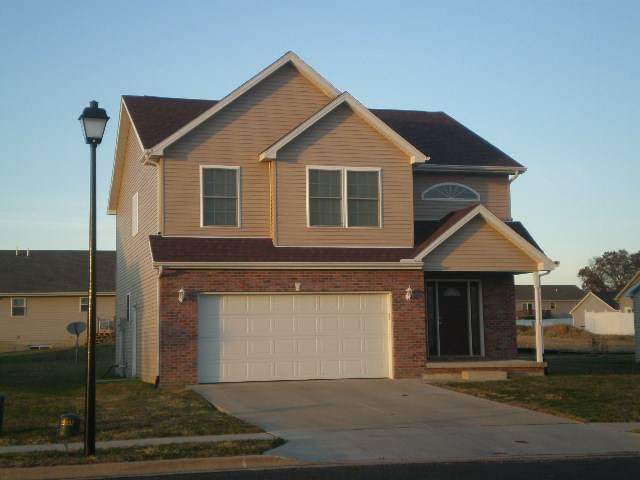 501 Park Tr., Mackinaw, IL 61755