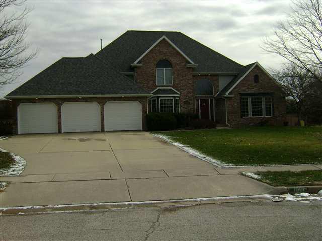 1901 Redbud, Bloomington, IL 61704