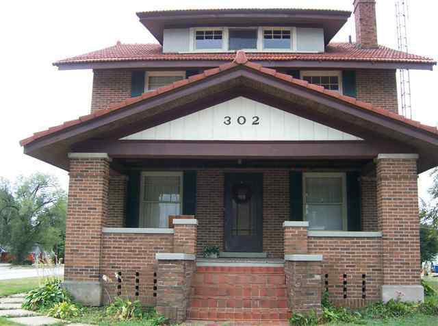 302 W Cleveland Ave., Heyworth, IL 61745