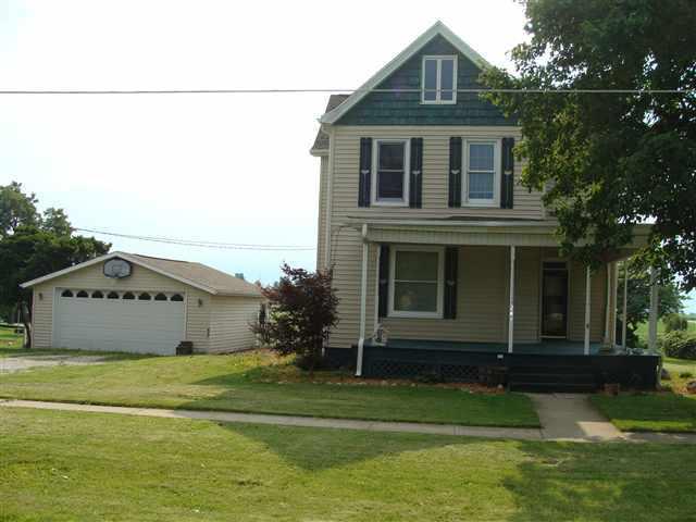 245 Lovejoy, El Paso, IL 61738