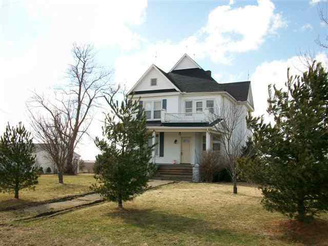 18316 N 3600 Rd., Colfax, IL 61728