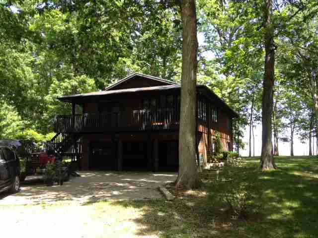 4082 Oak Dr., Heyworth, IL 61745