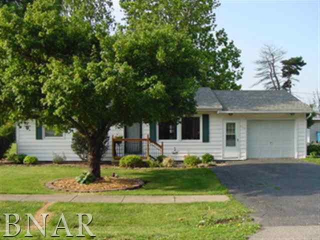 204 W Clay, El Paso, IL 61738