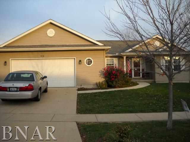 310 Waterford, Bloomington, IL 61704