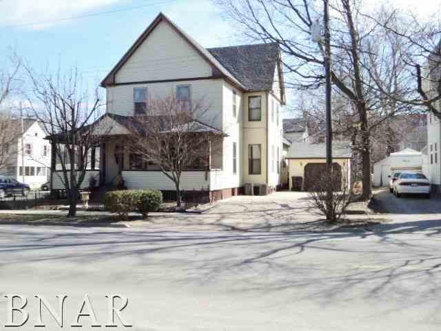 526 E Washington St., Clinton, IL 61727