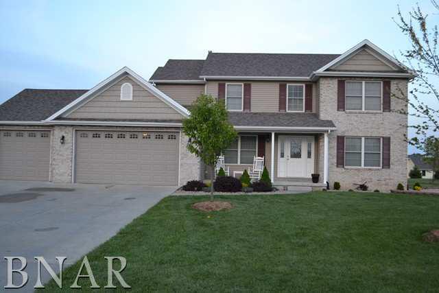 207 Dasher Dr., Heyworth, IL 61745